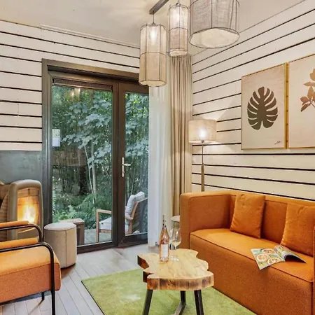 Cozy Woodland Retreat 펜션