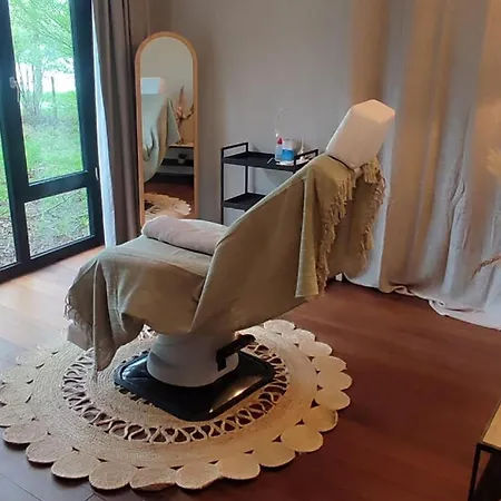 펜션 Cozy Woodland Retreat